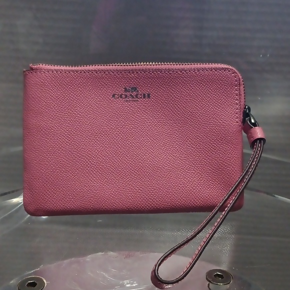 Coach Handbags - Coach Wristlet